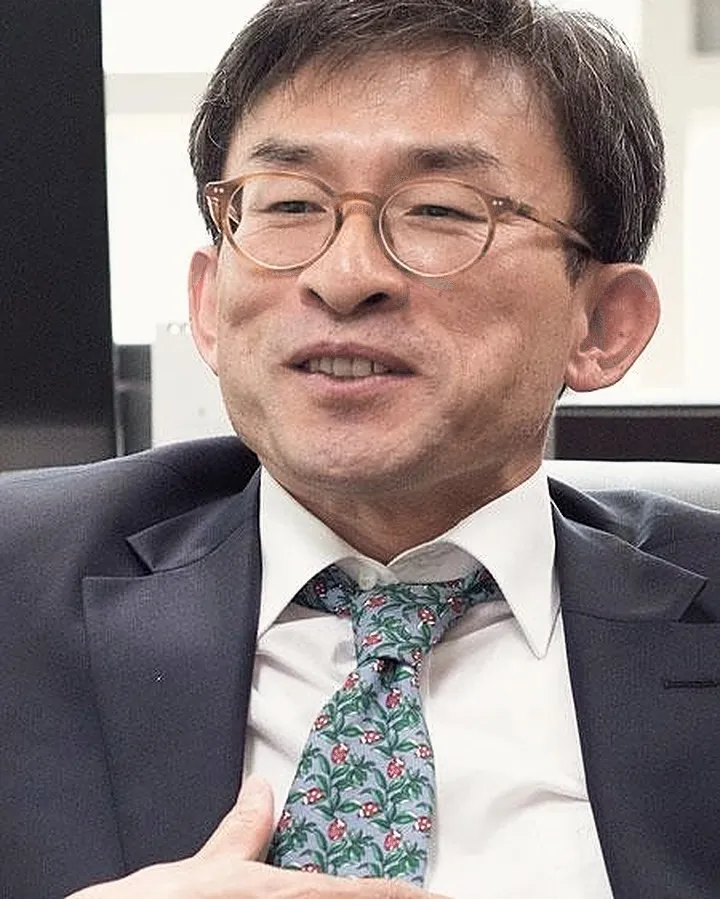 상담 중인 정상환 변호사